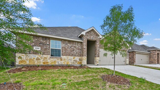 2914 Drury Ln unit 36201518, Ennis, TX 75119 - photo 2