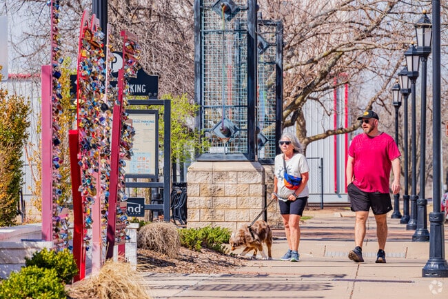 Tuscan Park-Clayton Pond residents can easily enjoy life in downtown Edmond.
