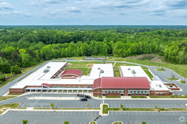 Elon Elementary School, Elon NC Rankings & Reviews - Homes.com