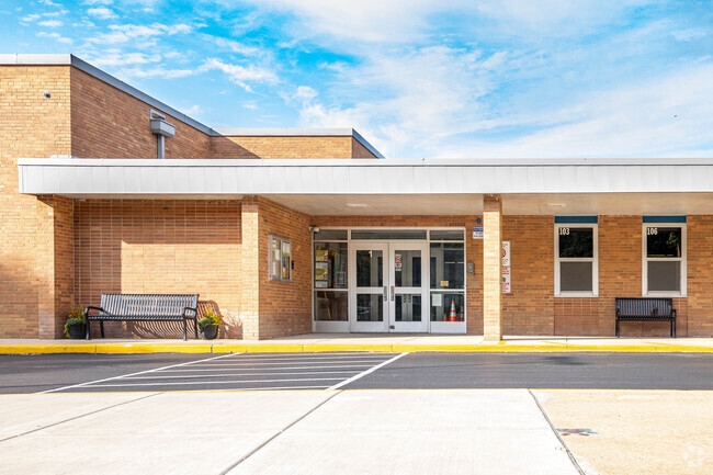 Lake In The Hills Elementary School