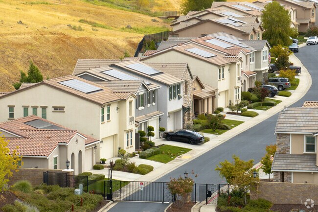 Homeowners in Blackstone are required to join the Blackstone HOA.