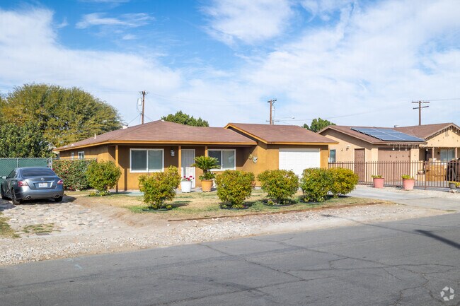 Ranch homes from the 1950s and '60s are popular styles found in downtown Mecca.