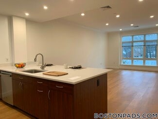 120 Gerry Rd Unit 203, Brookline, MA 02467