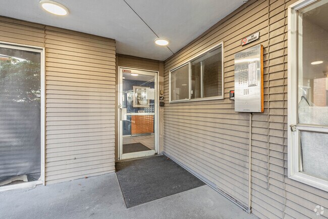 The Lorelei | A Dynamic Urban Living Experience, Seattle, WA 98102 - photo 5