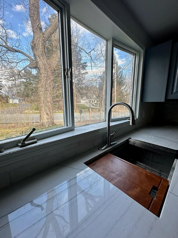 196 Marbleridge Rd, North Andover, MA 01845