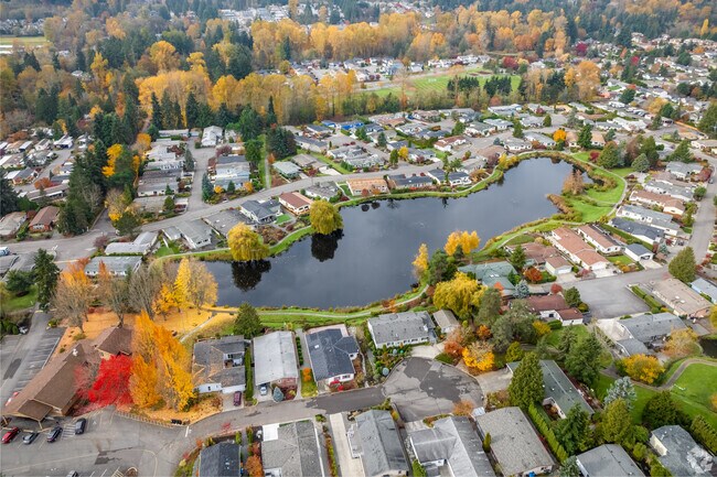 In the heart of Bothell West, there is a manufactured homes community.