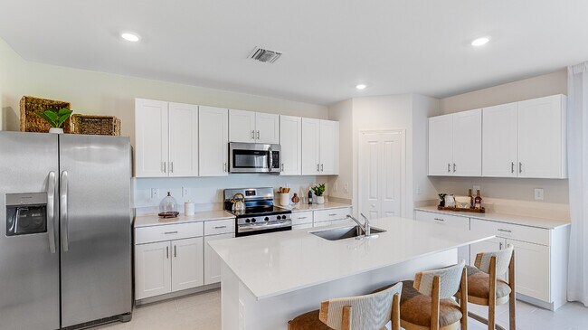 19550 Fairhill Ct, Lehigh Acres, FL 33936 - photo 2