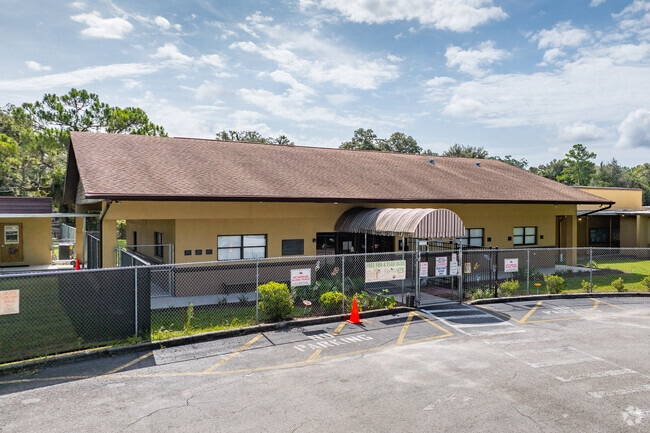 Brooksville Engineering, Science And Technology is an above average, public, charter school.