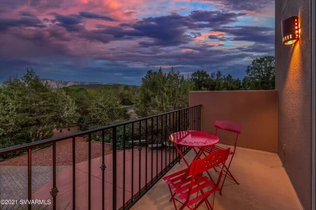 185 Arroyo Pinon Dr unit Luxury home, Sedona, AZ 86336 - photo 5