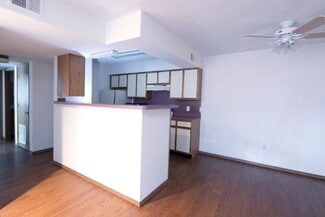 857 South Ave, Springfield, MO 65806