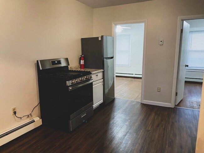 33 Tingley St unit 2R, Pawtucket, RI 02861 - photo 5