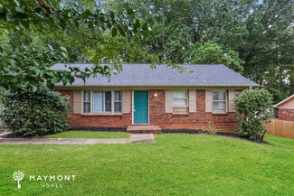 10109 Starwood Dr, Charlotte, NC 28215