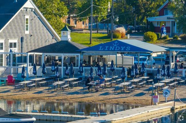Timberlake residents can get a meal on the water at Lindy's.