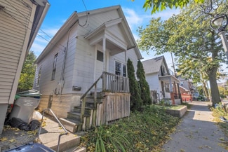 1125 E Clarke St, Milwaukee, WI 53212