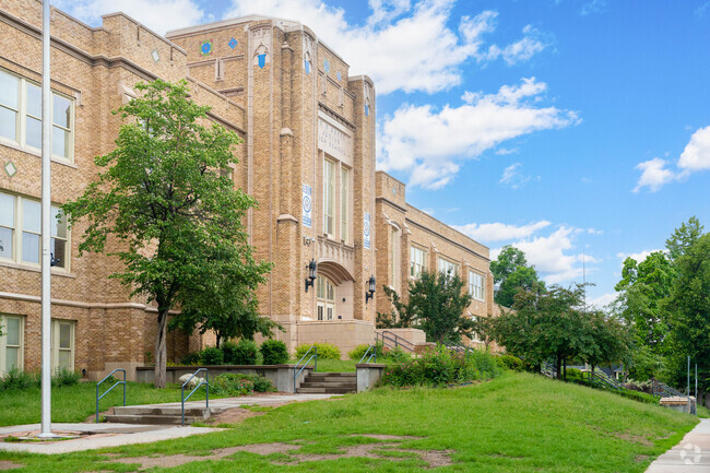 DSST: Byers Middle School serves grades 6 through 8.