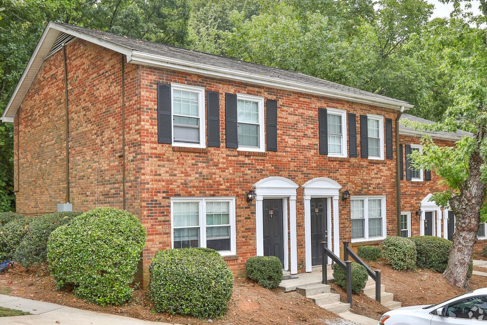 Westchester Townhomes 300 Pelham Rd, Greenville, SC