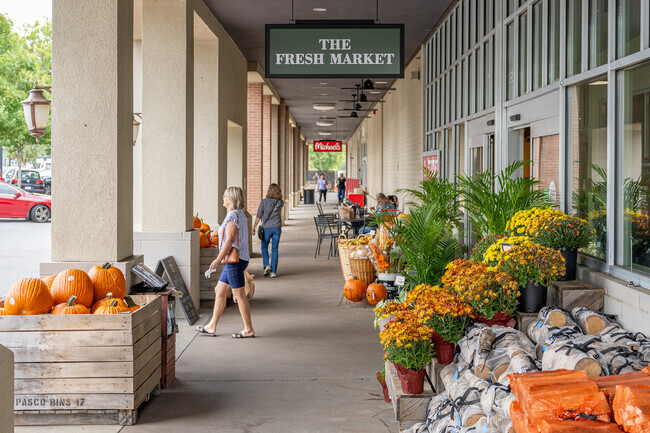 Fresh local groceries can be found at one of the several stores in Saint George Place.