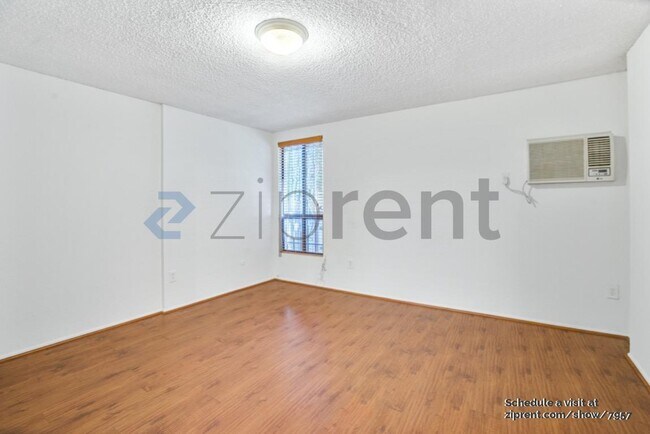 4506 Saugus Ave, Sherman Oaks, CA 91403 - photo 5