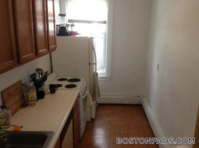 35 Brookline St unit 4, Cambridge, MA 02139 - photo 5