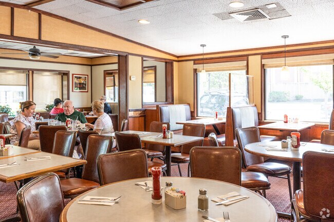 Ridge Diner is an inviting spot for residents in nearby Park Ridge.