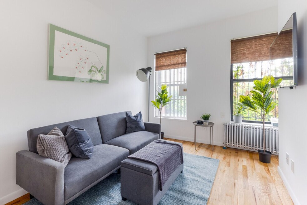 321 E 116th St unit ID1285572P, New York, NY 10029 - photo 1