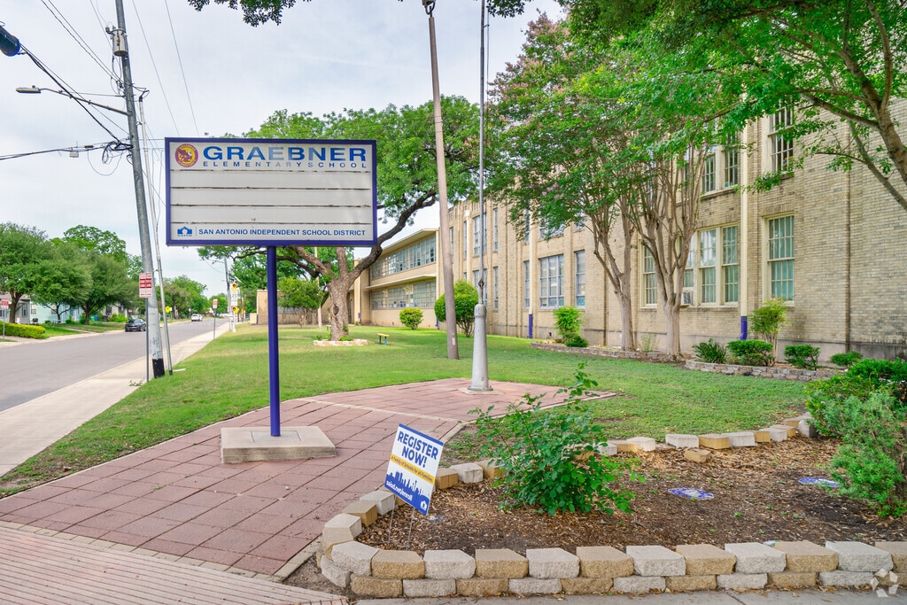 Embrace education at Graebner Elementary in Palm Heights.