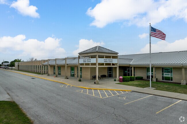 South Newton middle school is a highly rated school located in Roselawn with 208 students.