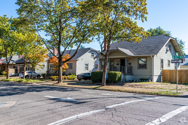 A variety of homes can be found throughout Jefferson Westside.