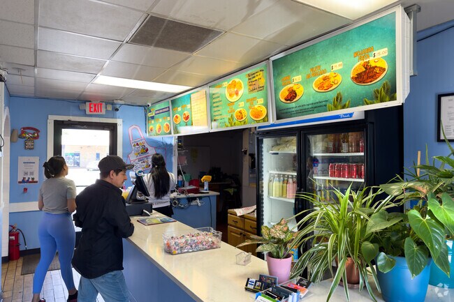 Pupusas La Salvadoreña offers authentic Salvadorian fare to Highland Park diners.