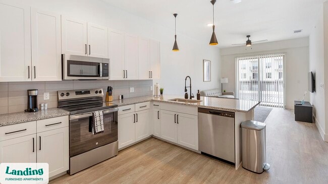 650 E Sycamore St unit 3210, Denton, TX 76201 - photo 4