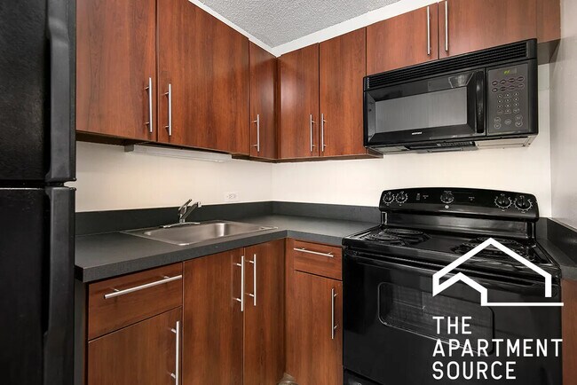 1000 N La Salle Dr unit 415, Chicago, IL 60610 - photo 4