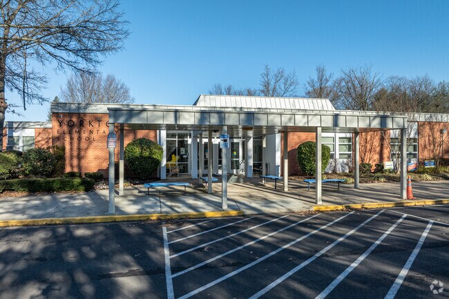 Yorktown Elementary School gets a B- from Niche, and serves Saddlebrook West's youngest learners.