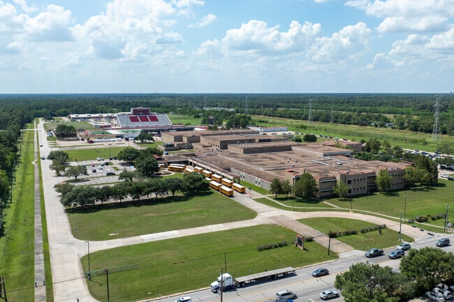Crosby Middle School is part of the Crosby ISD.