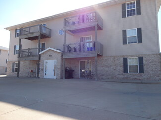 9 Currency Dr, Bloomington, IL 61704