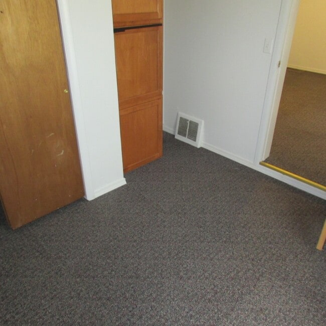 1911A Smelter Ave NE, Black Eagle, MT 59414 - photo 3