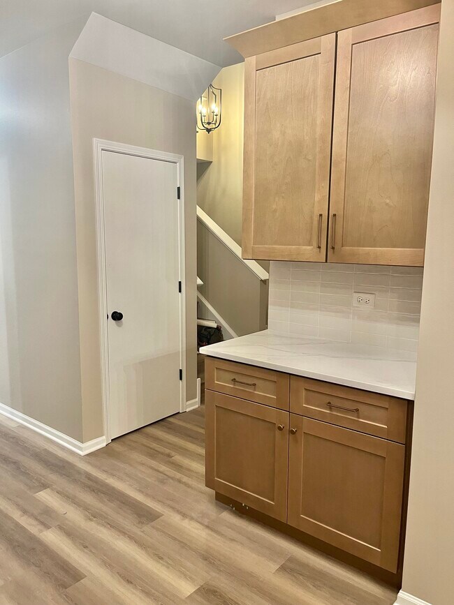 17537 S Gilbert Dr, Lockport, IL 60441 - photo 2