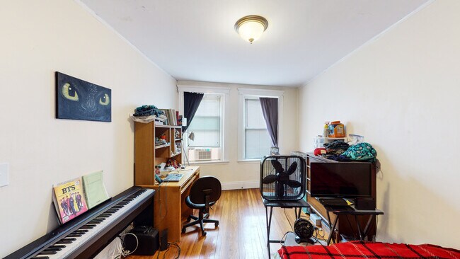 33 Walbridge St unit 8, Allston, MA 02134 - photo 2