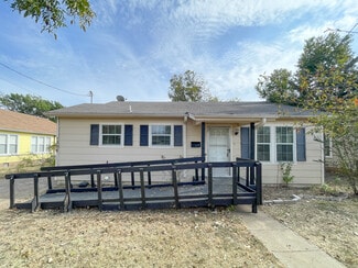 1306 W 11th St, Mcgregor, TX 76657