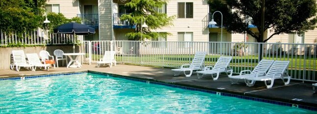 Chesapeake Pointe, Milwaukie, OR 97267 - photo 1