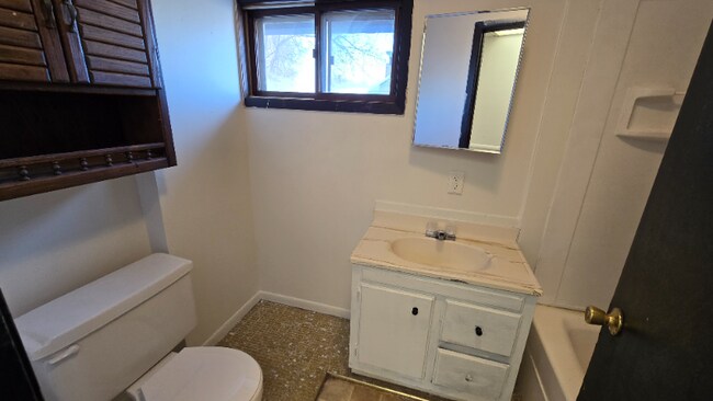 336 2nd Ave S unit 2, South Saint Paul, MN 55075 - photo 6