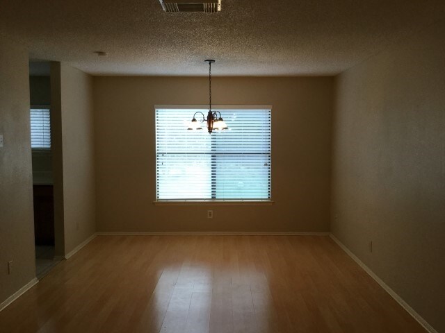6906 Congressional Blvd, San Antonio, TX 78244 - photo 7