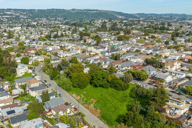 Jungle Hill in Harrington is a privately owned open space where you can enjoy some nature.