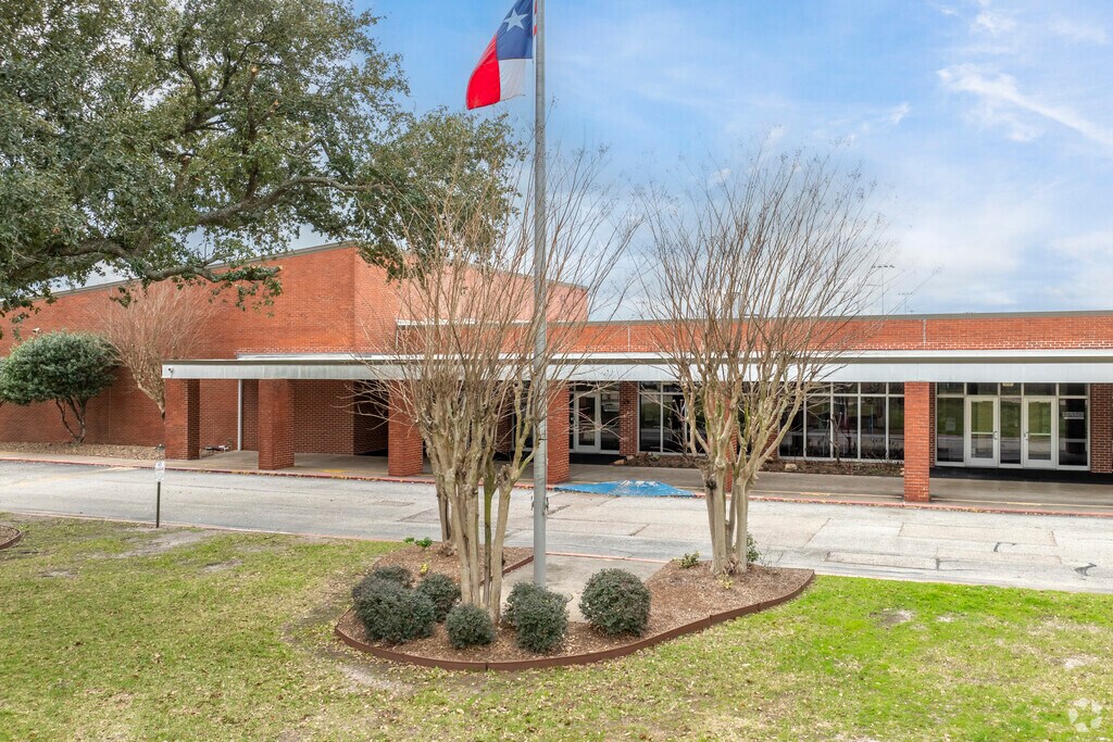 Deer Park Elementary School, Rankings & Reviews