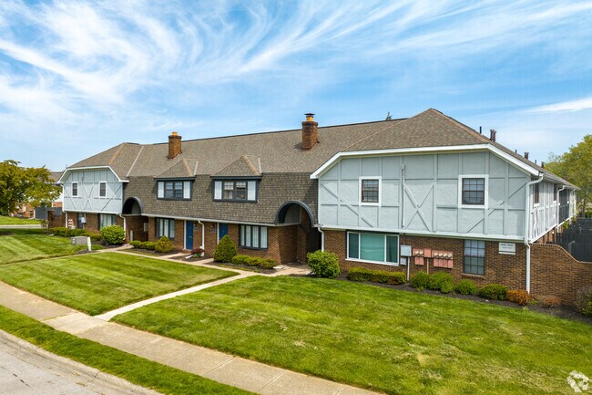 The Commons at Olentangy condominiums are conveniently located.