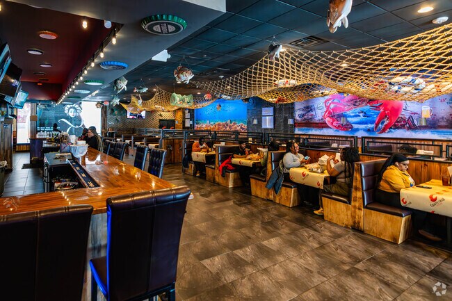 Crafty Crab is a lunch-rush hotspot in Forestville.