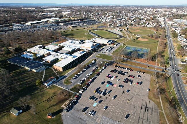 South Hagerstown High School, Hagerstown MD Rankings & Reviews - Homes.com