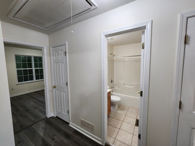 1140 Towne Square Ln, Athens, GA 30607 - photo 3