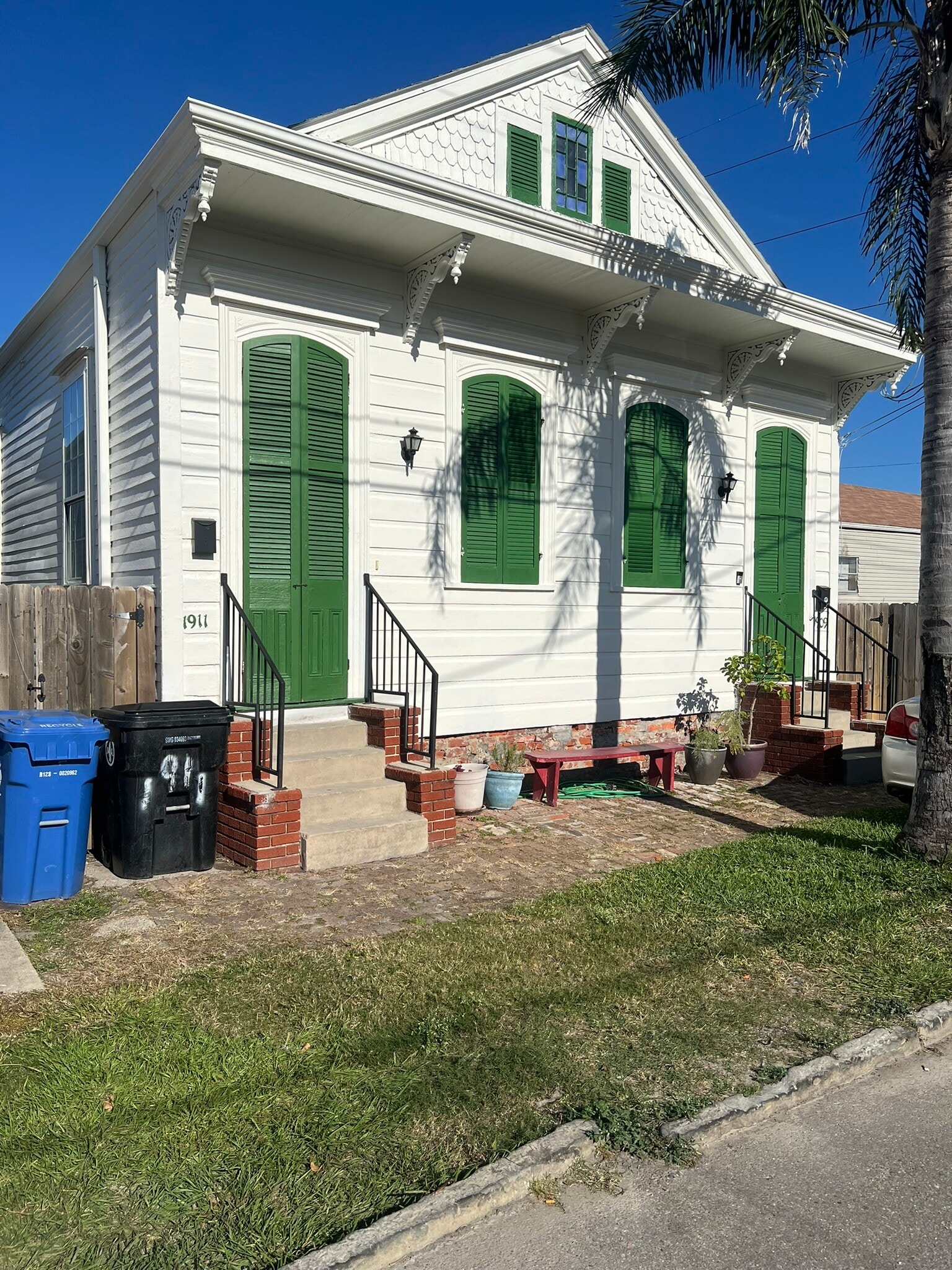 1911 Lapeyrouse St, New Orleans, LA 70116 - photo 1