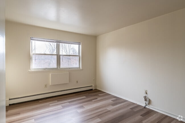 Parsippany Gardens, Parsippany, NJ 07054 - photo 6