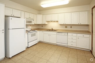 401-425 15th Ave SE, Saint Cloud, MN 56304